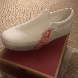 Classic Slip-On Platform Vans White Women’s 9.5